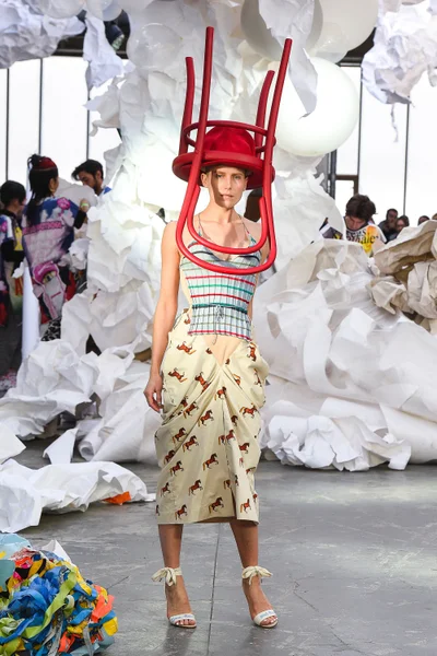 Look 4
